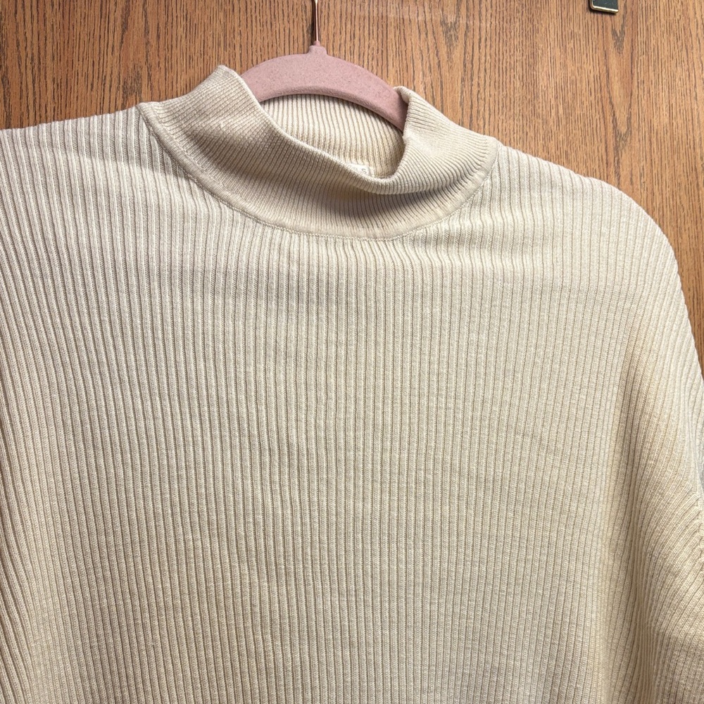 Perry Ellis Cream Knit Sweater